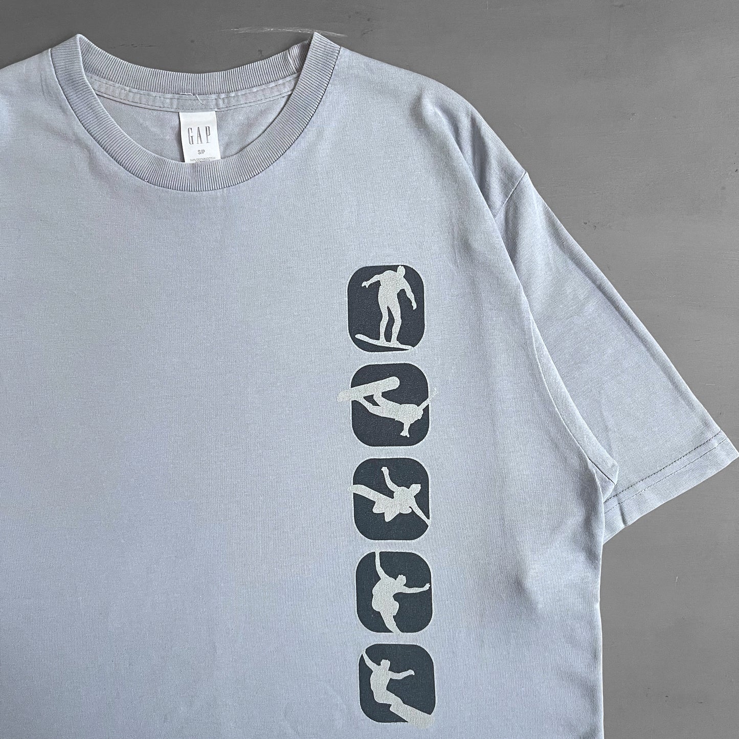 2001 GAP snowboarding T-shirt (L)