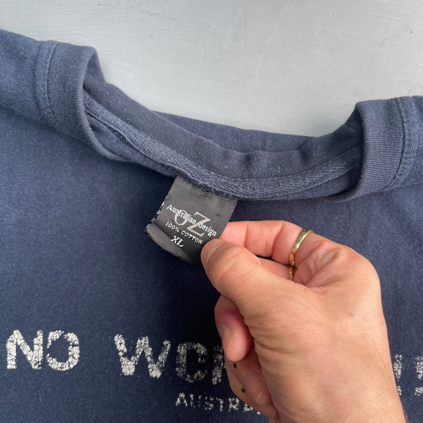 2000s No Worries T-Shirt (XL)