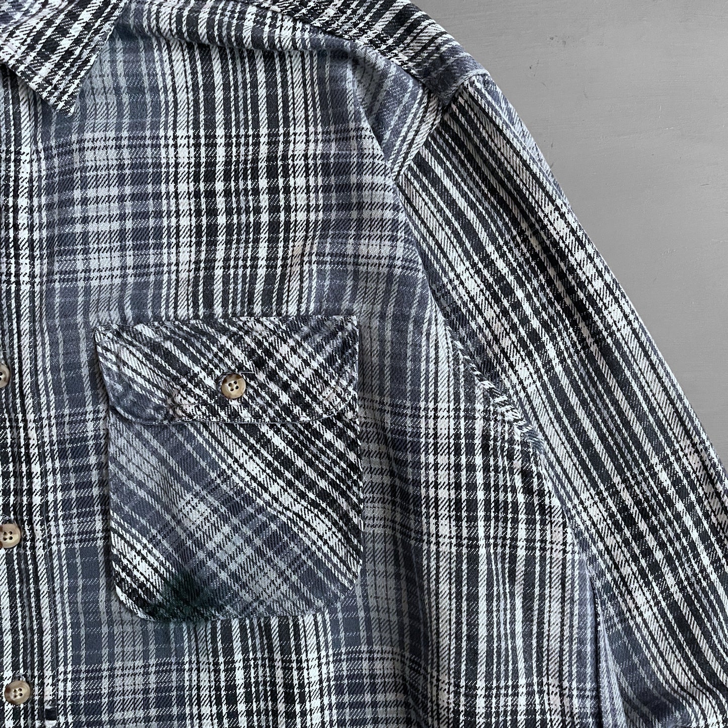 2000s Carhartt flannel shirt (L)