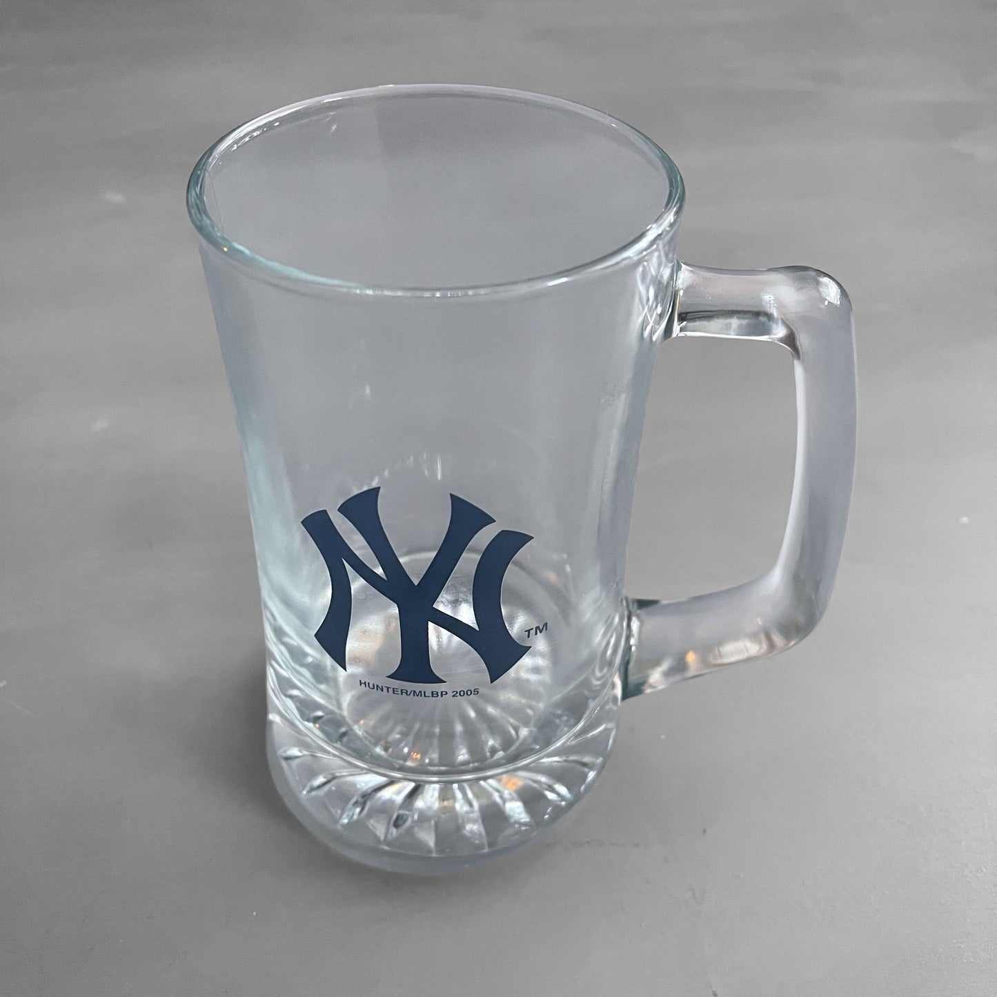2005 New York Yankees big glass