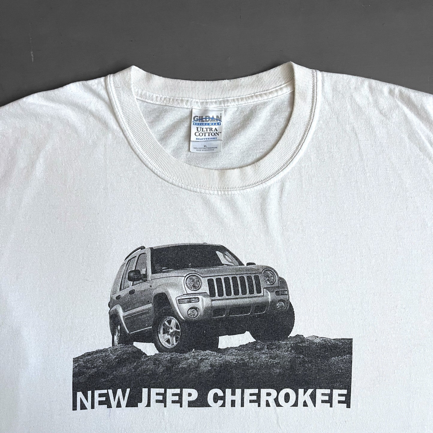 2000s JEEP Cherokee T-shirt (XL)