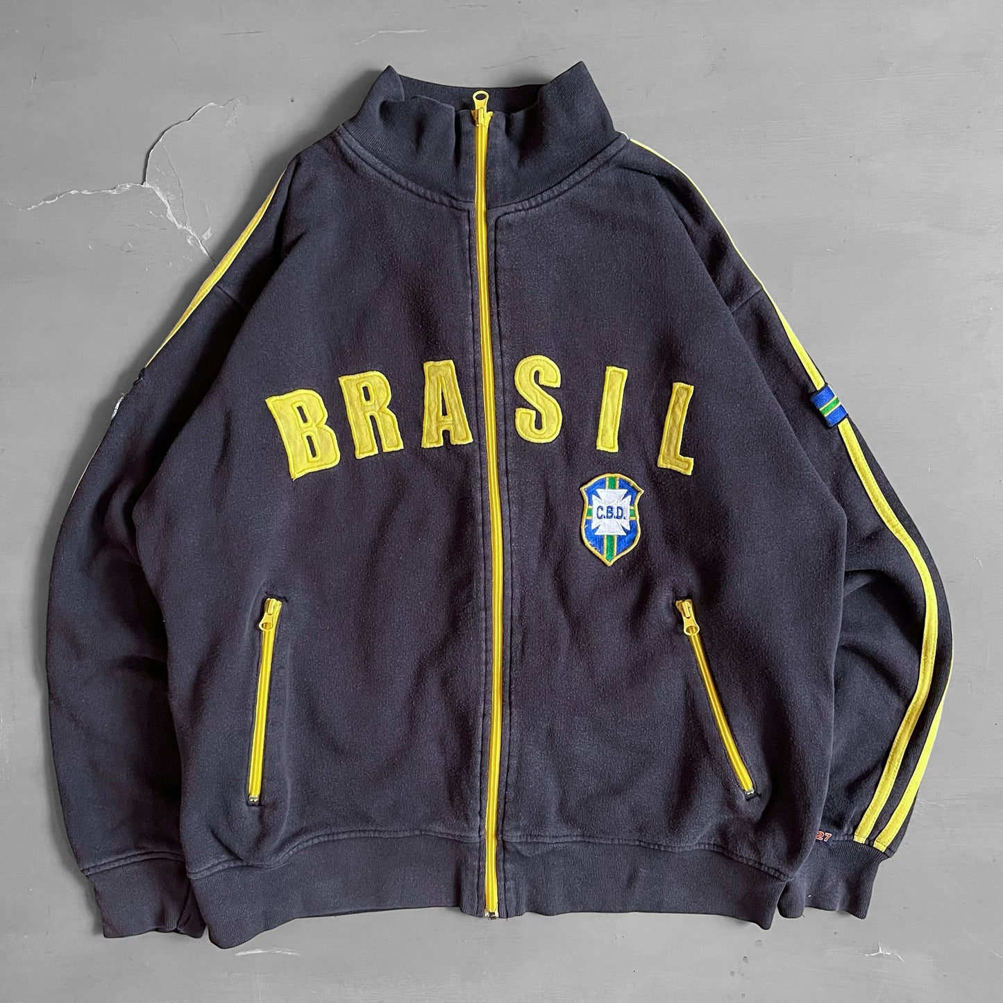 2000s Brasil track jacket (M/L)