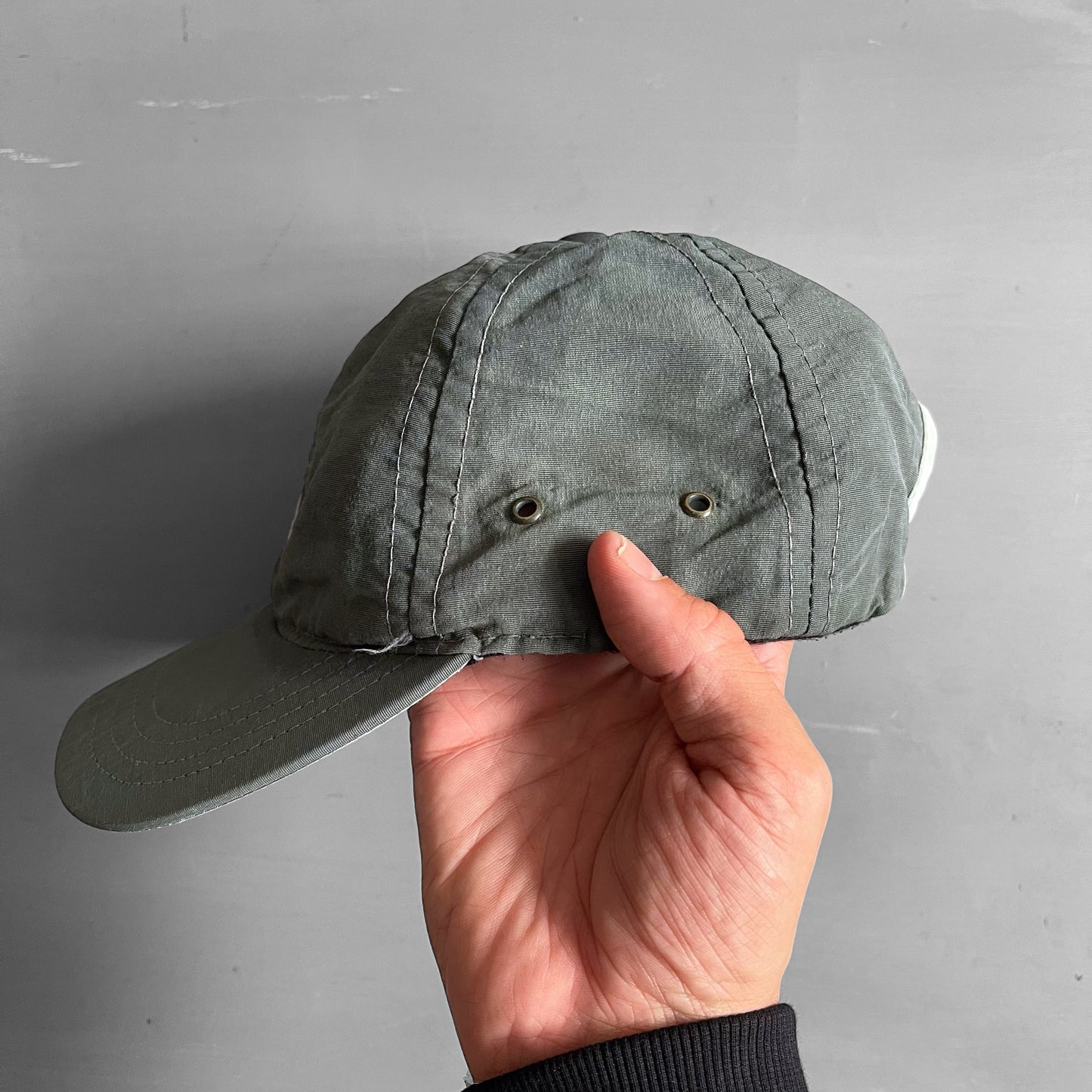 1990s Oakley software cap