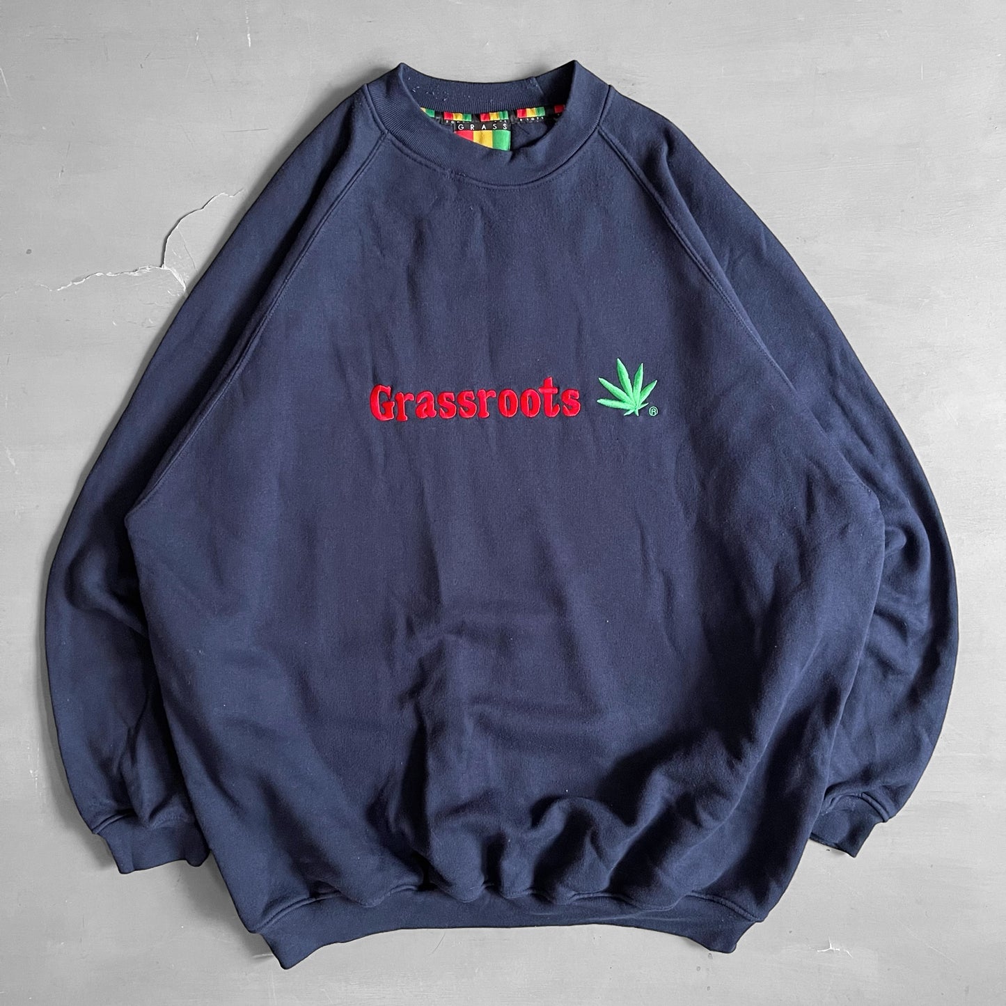 2000s grassroots marijuana sweatshirt (XL)
