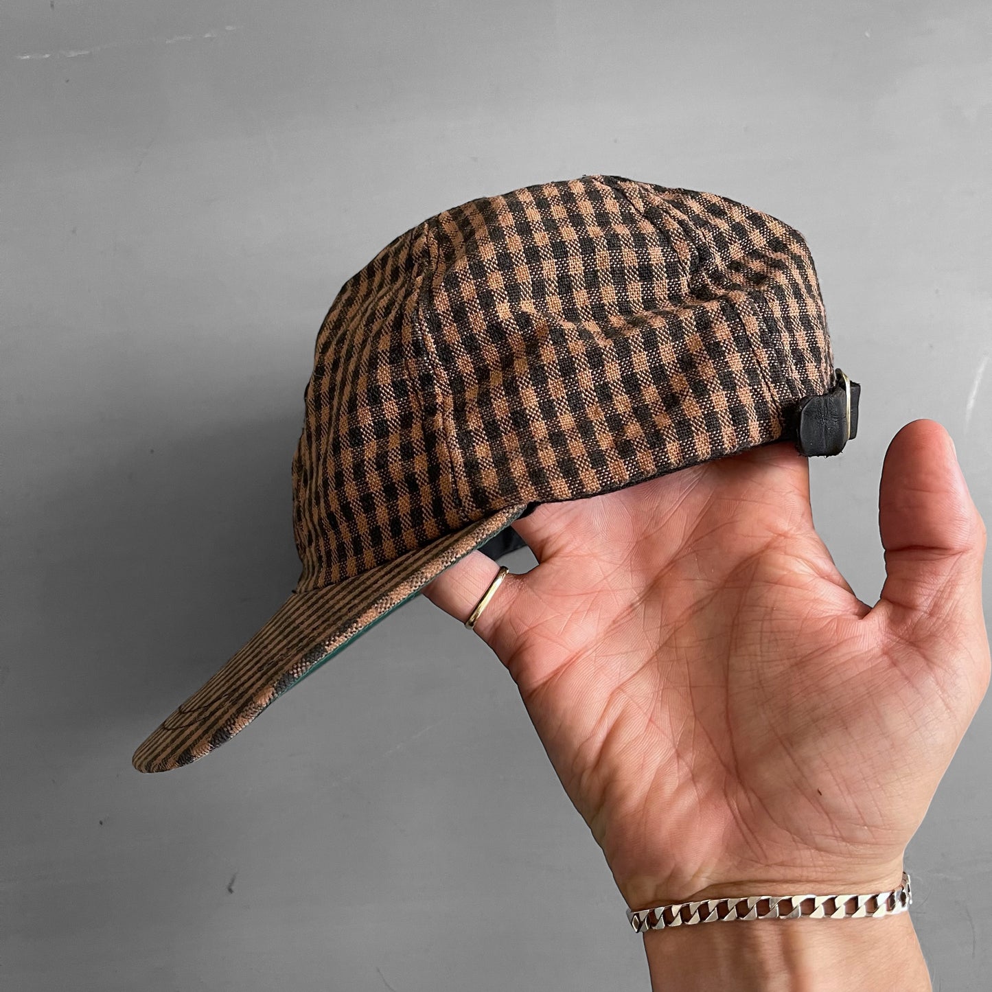 1990s Levi’s SilverTab jeans plaid cap