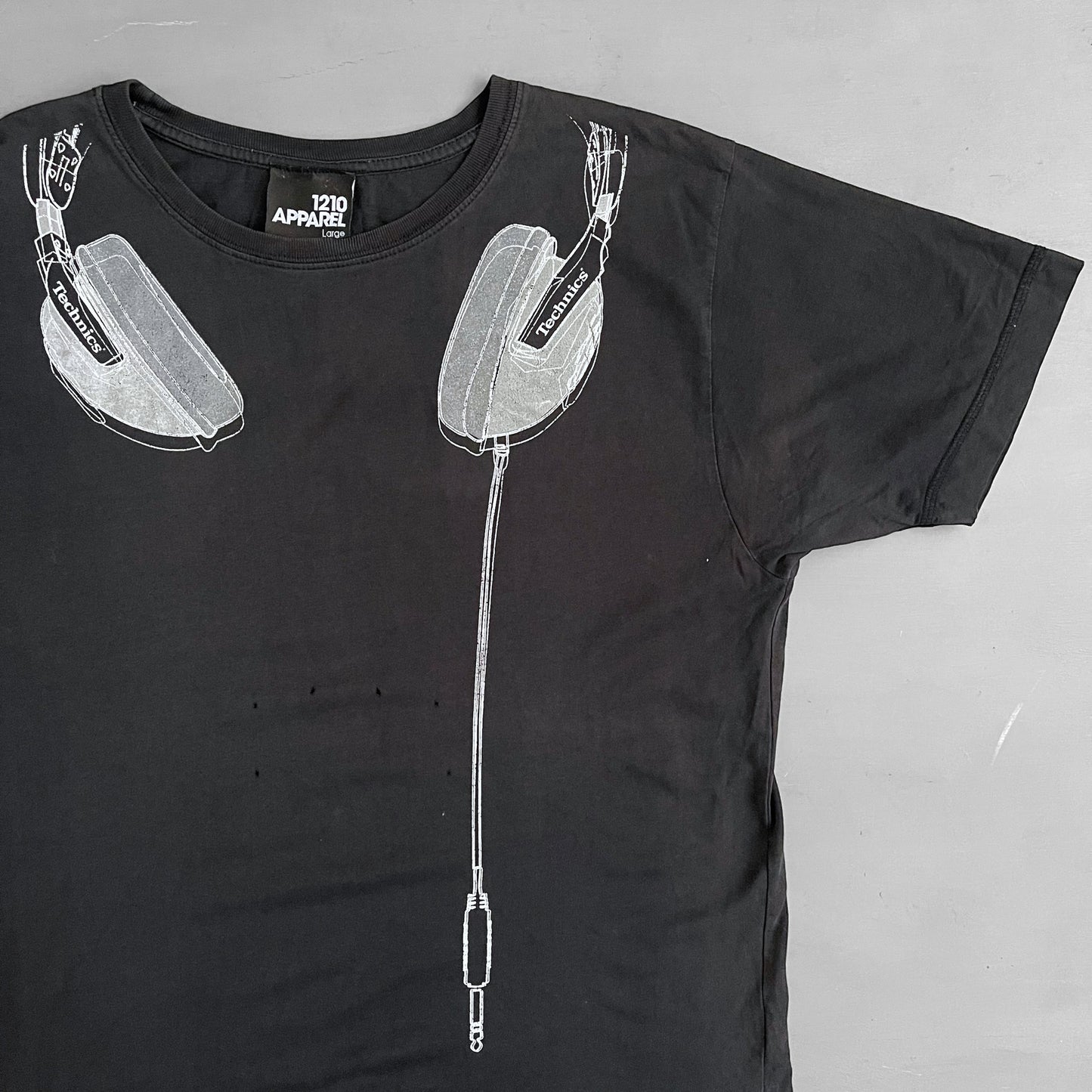 2000s Technics headphones T-shirt (M/L)