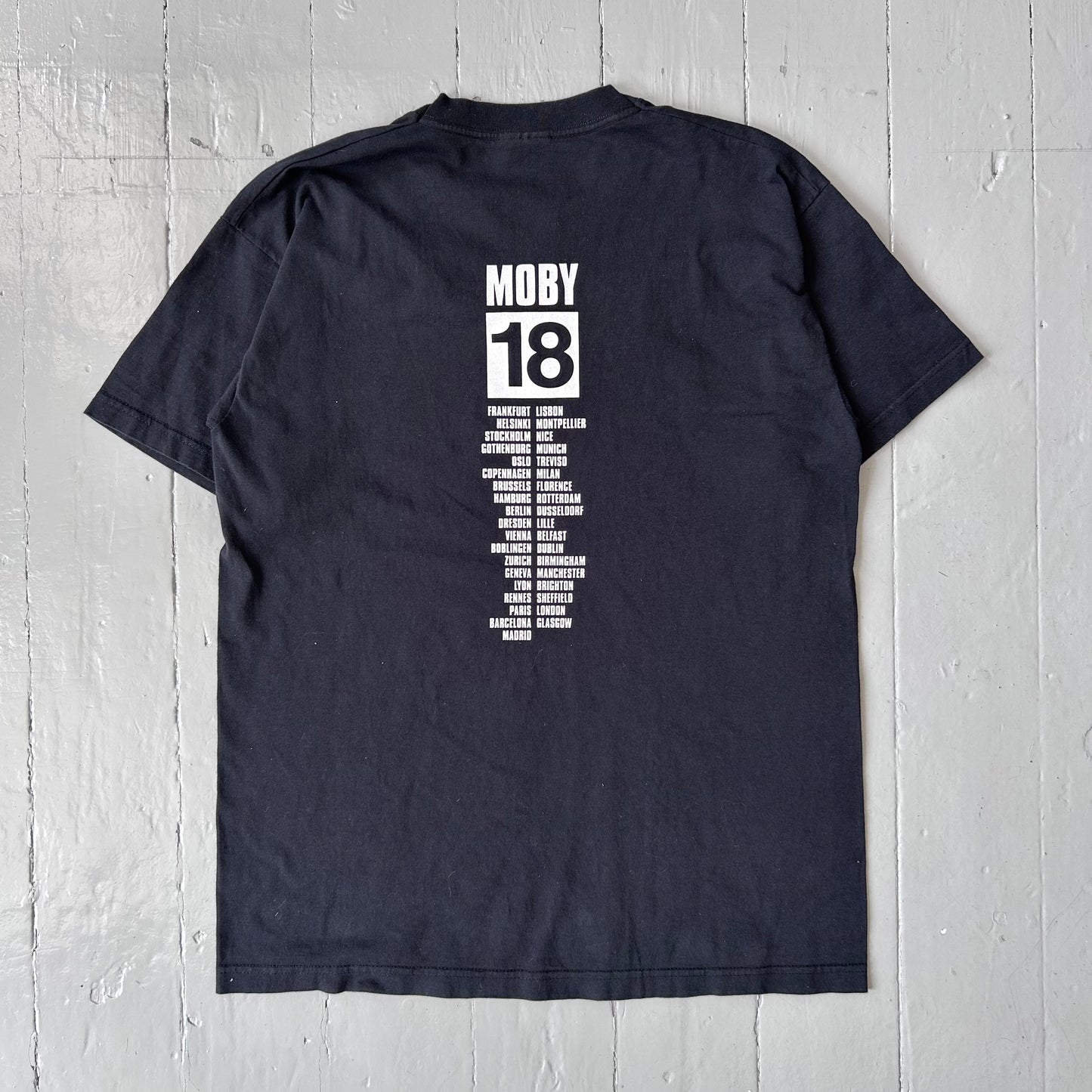 2002 Moby 18 T-shirt (M)