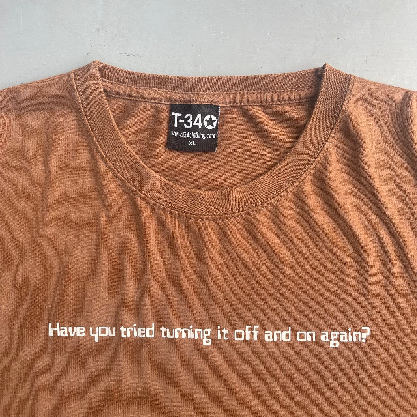2000s Have you tried turning it on and off again? Slogan T-Shirt (L/XL)