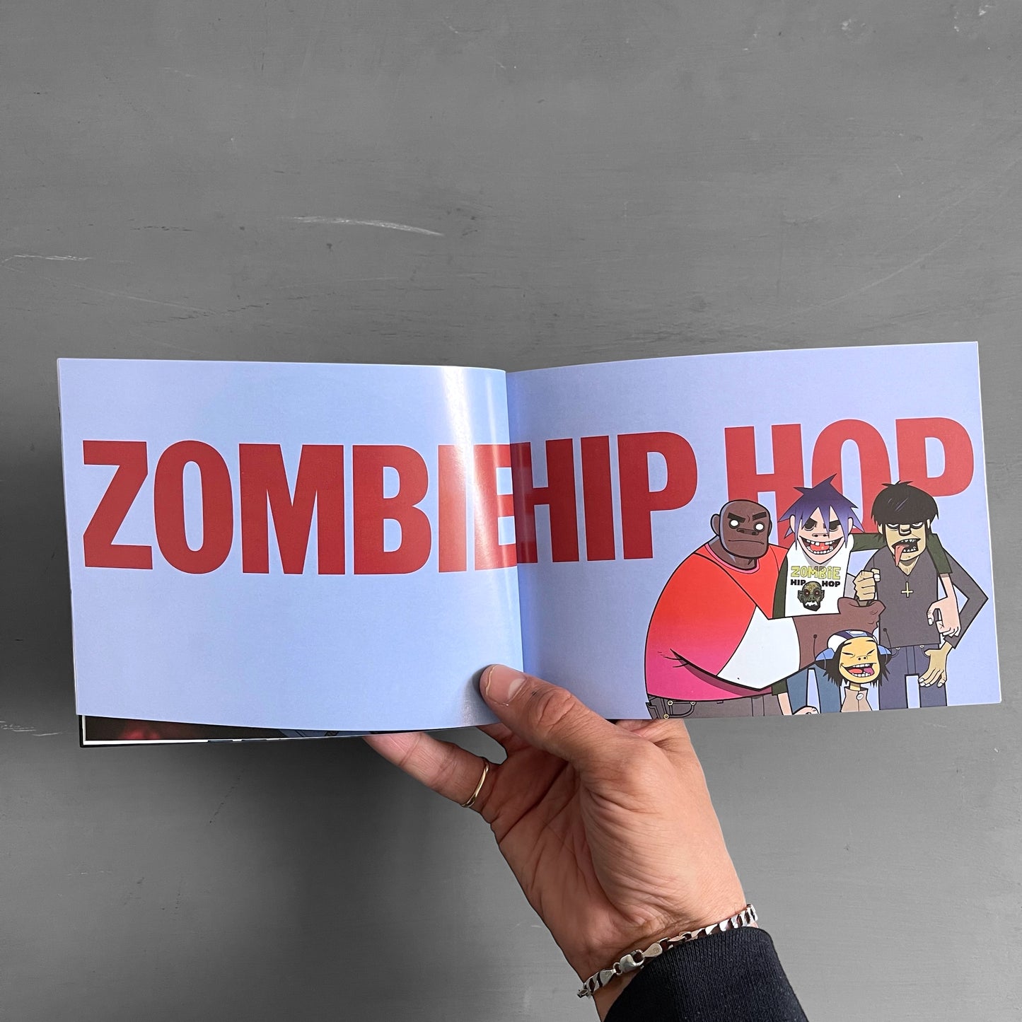 2001 Gorillaz art book
