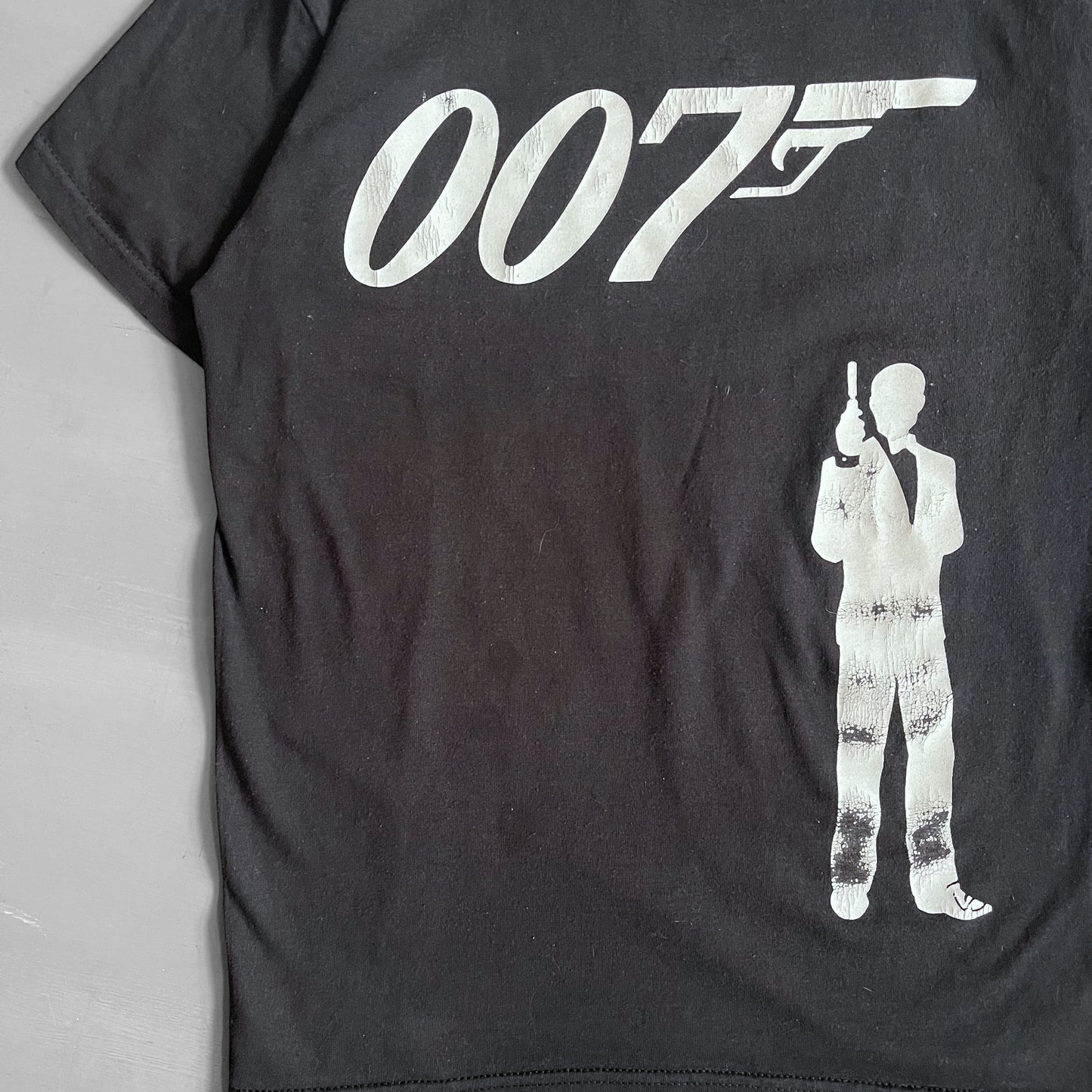 Mid 2000s James Bond 007 T-shirt (M)