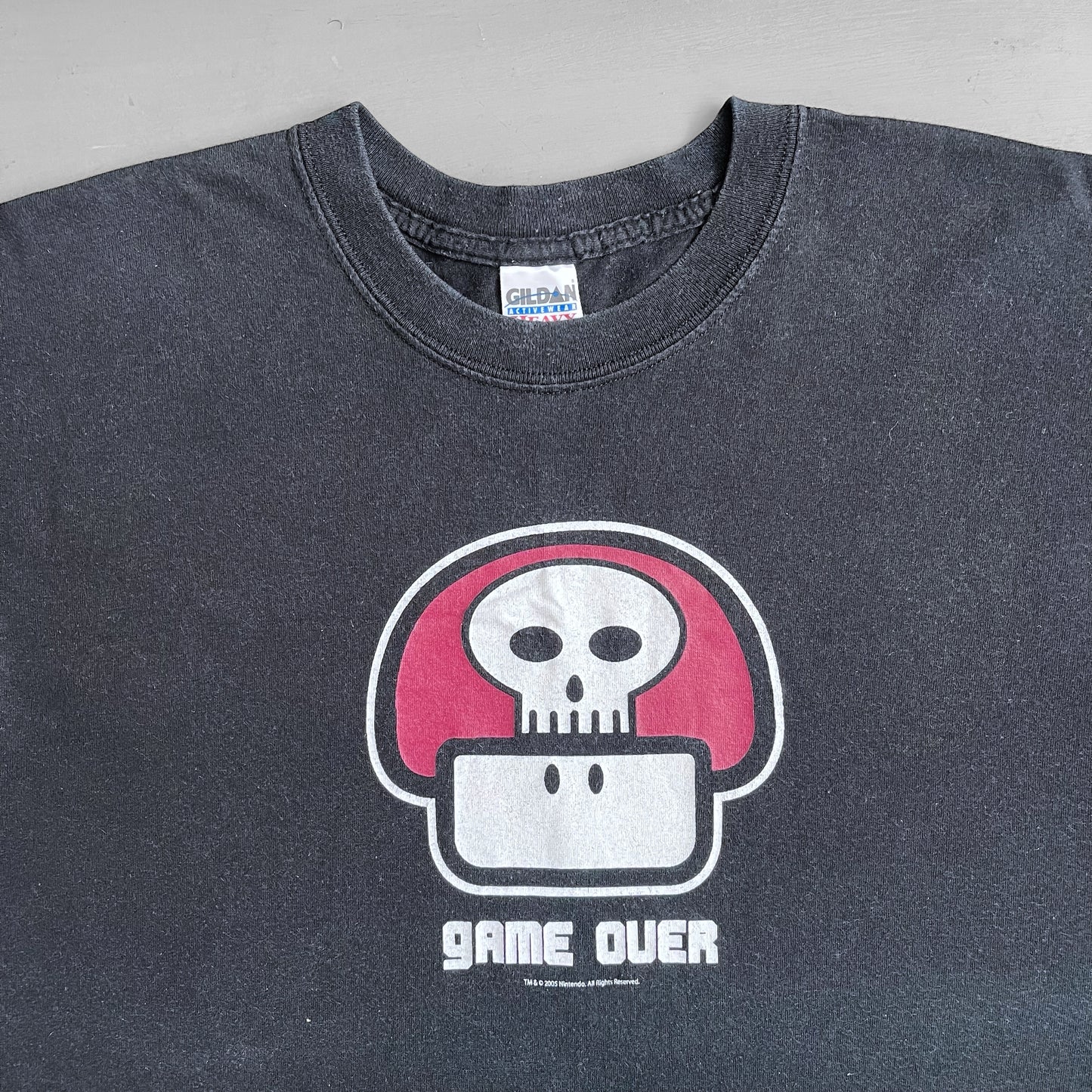 2005 Nintendo game over T-shirt (L)