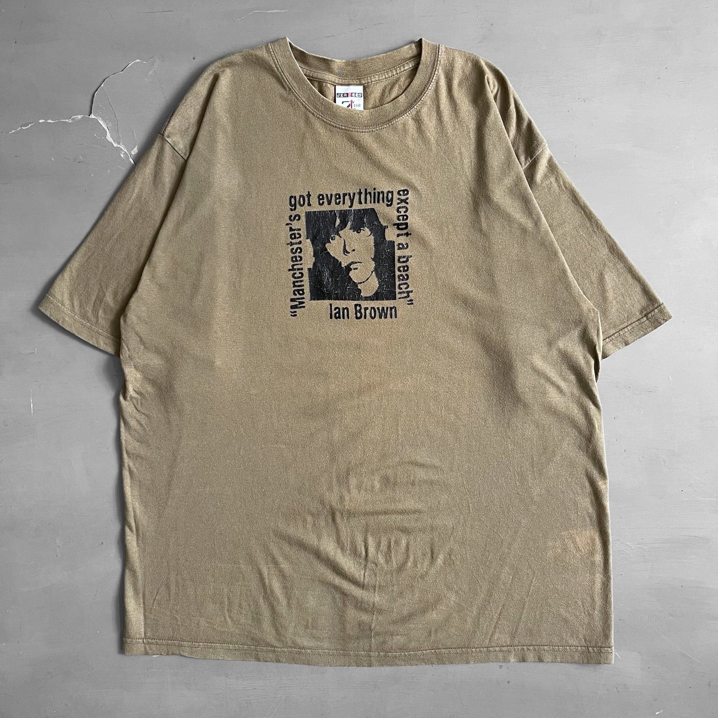 2000s Ian Brown ‘Manchesters got everything expect a beach’ T-shirt (L)