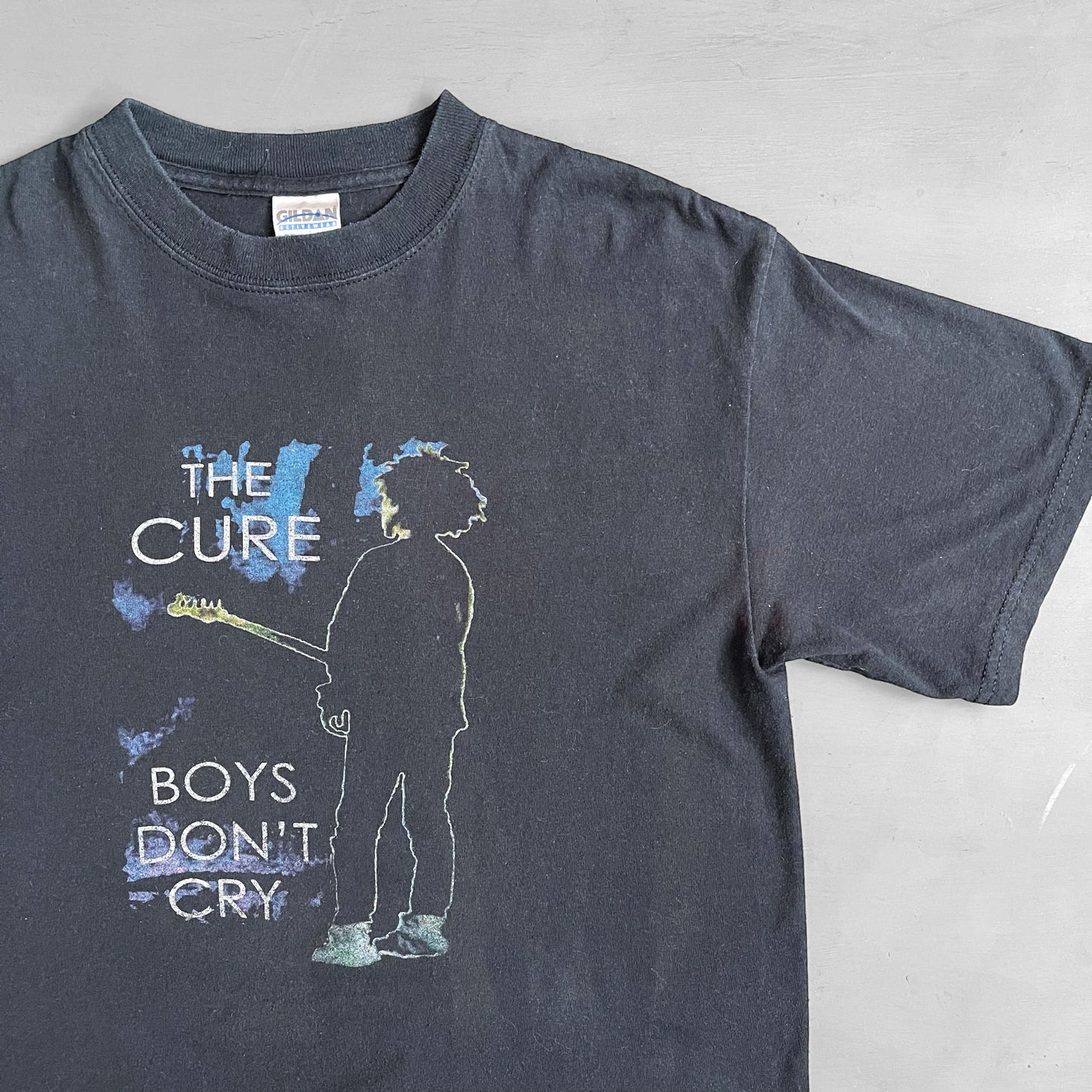 Early 2000s The Cure boys don’t cry T-shirt (M)