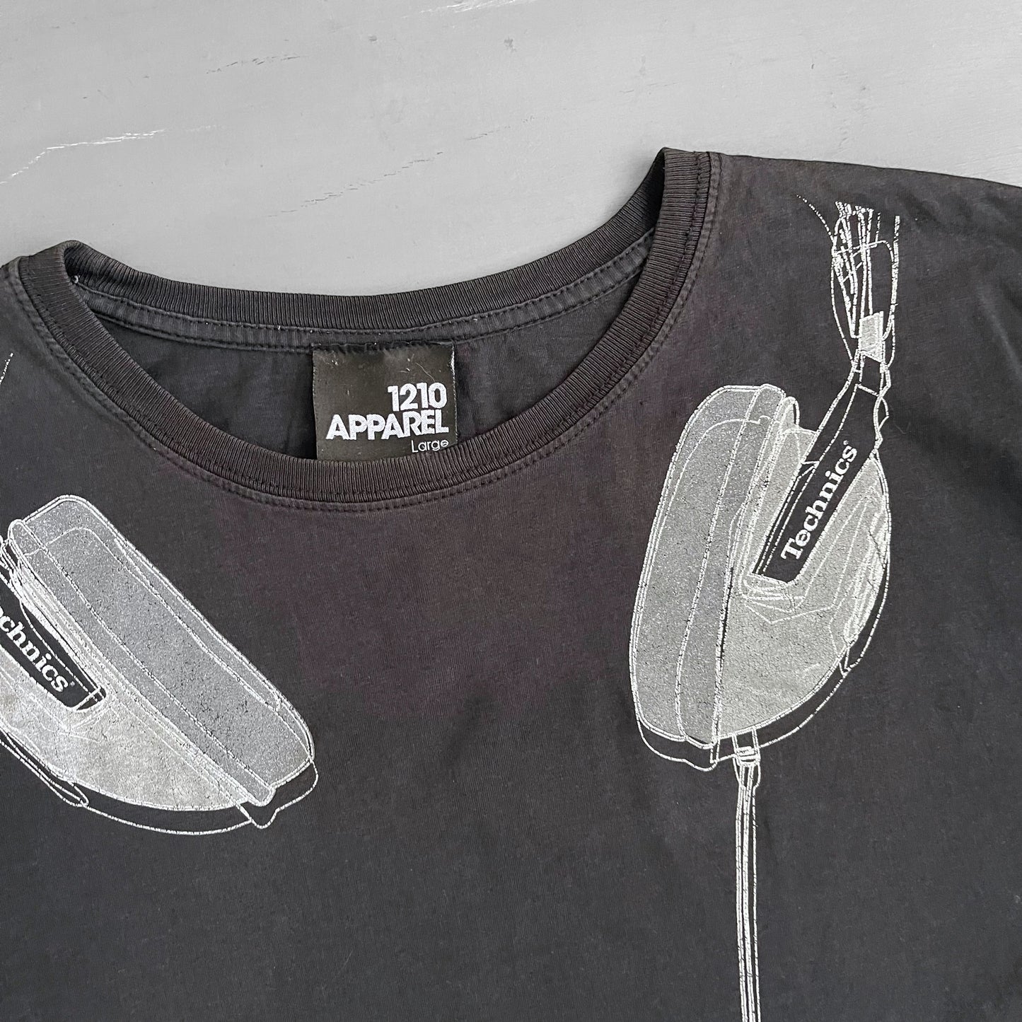 2000s Technics headphones T-shirt (M/L)