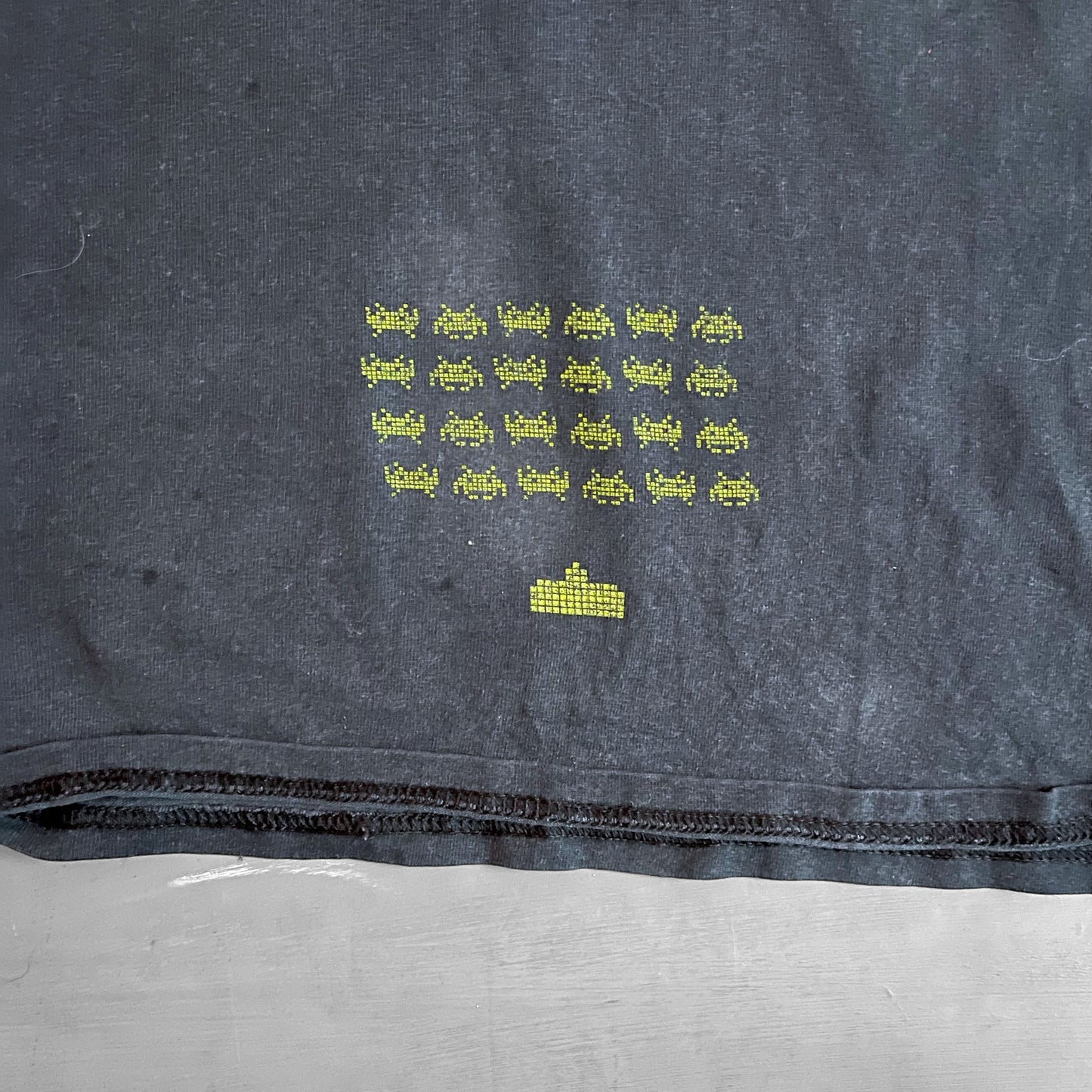 2000s Space invaders T-shirt (XL)