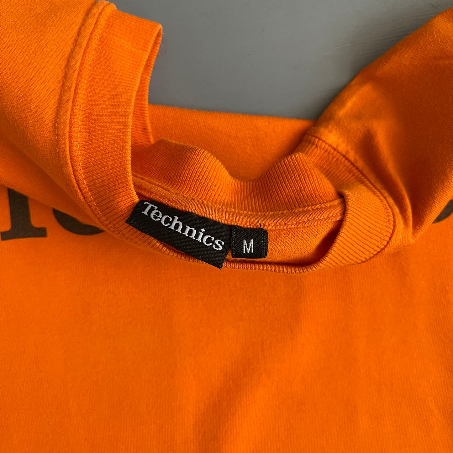 2000s Technics logo T-shirt (M)