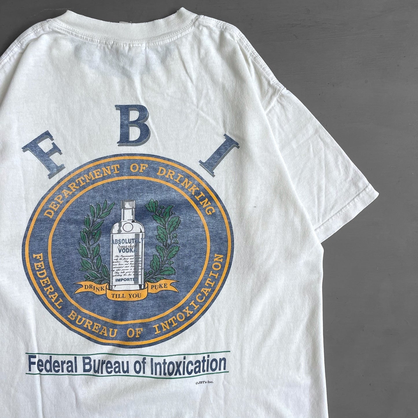 1990s F.B.I federal bureau of intoxication parody T-shirt (M)