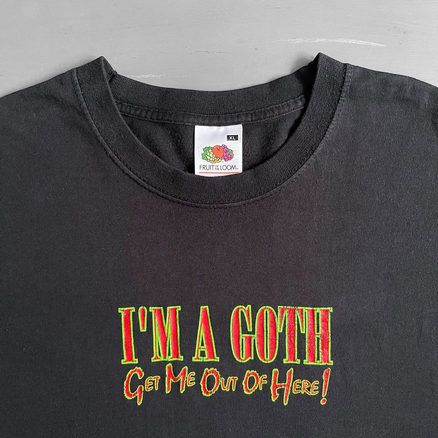 2000s I’m a Goth get me out of here T-shirt (XL)