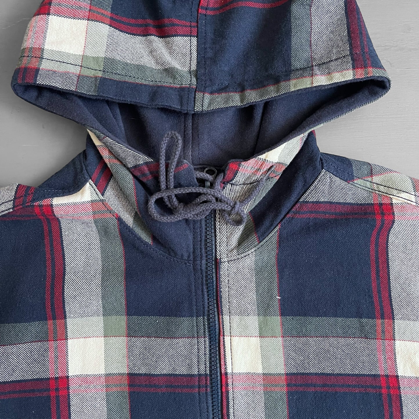 1990s Levi’s reversible plaid hoodie (M/L)