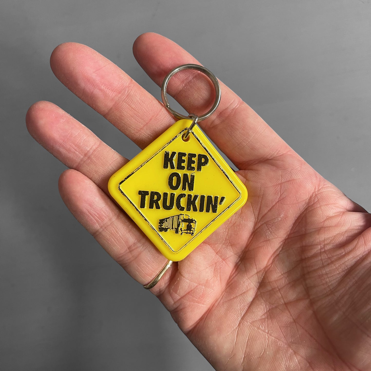 1990s Keep on truckin’ keyring