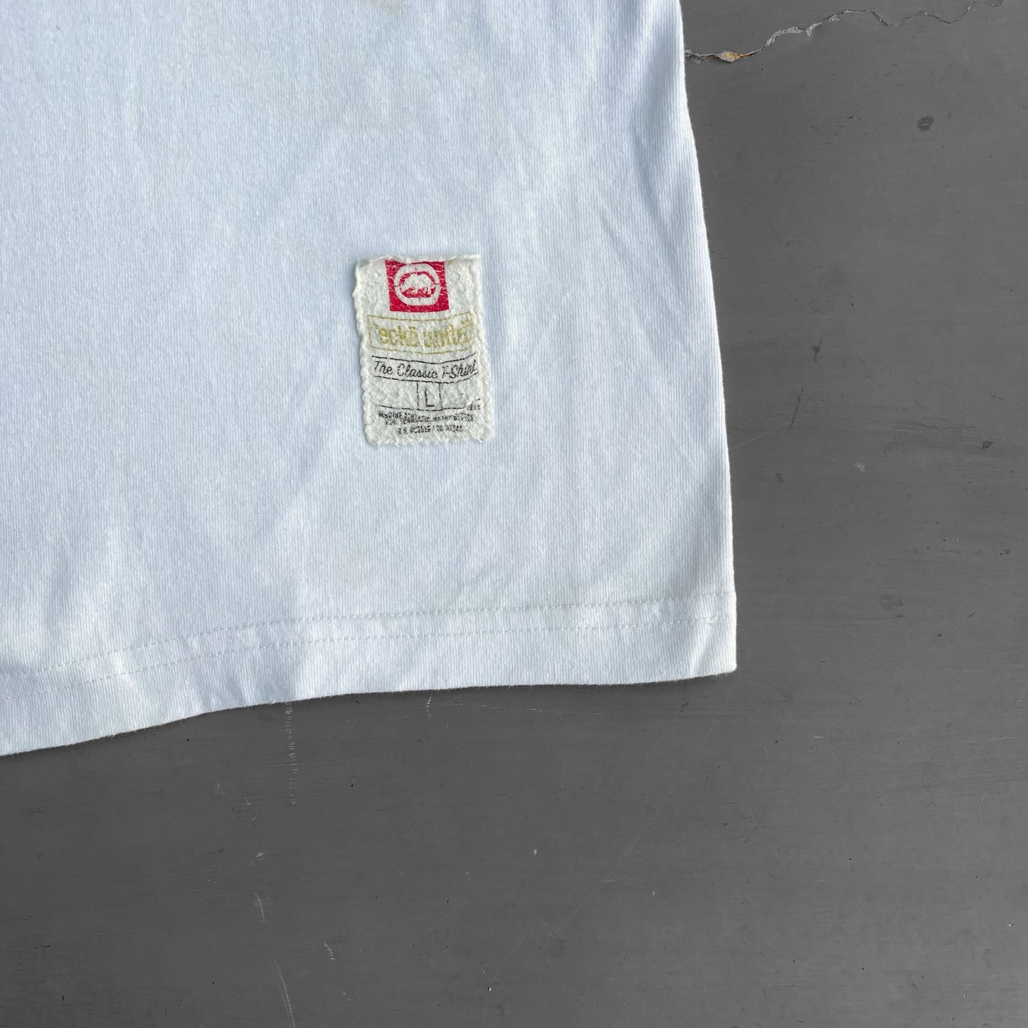 2000s ECKŌ camo T-shirt (XL)