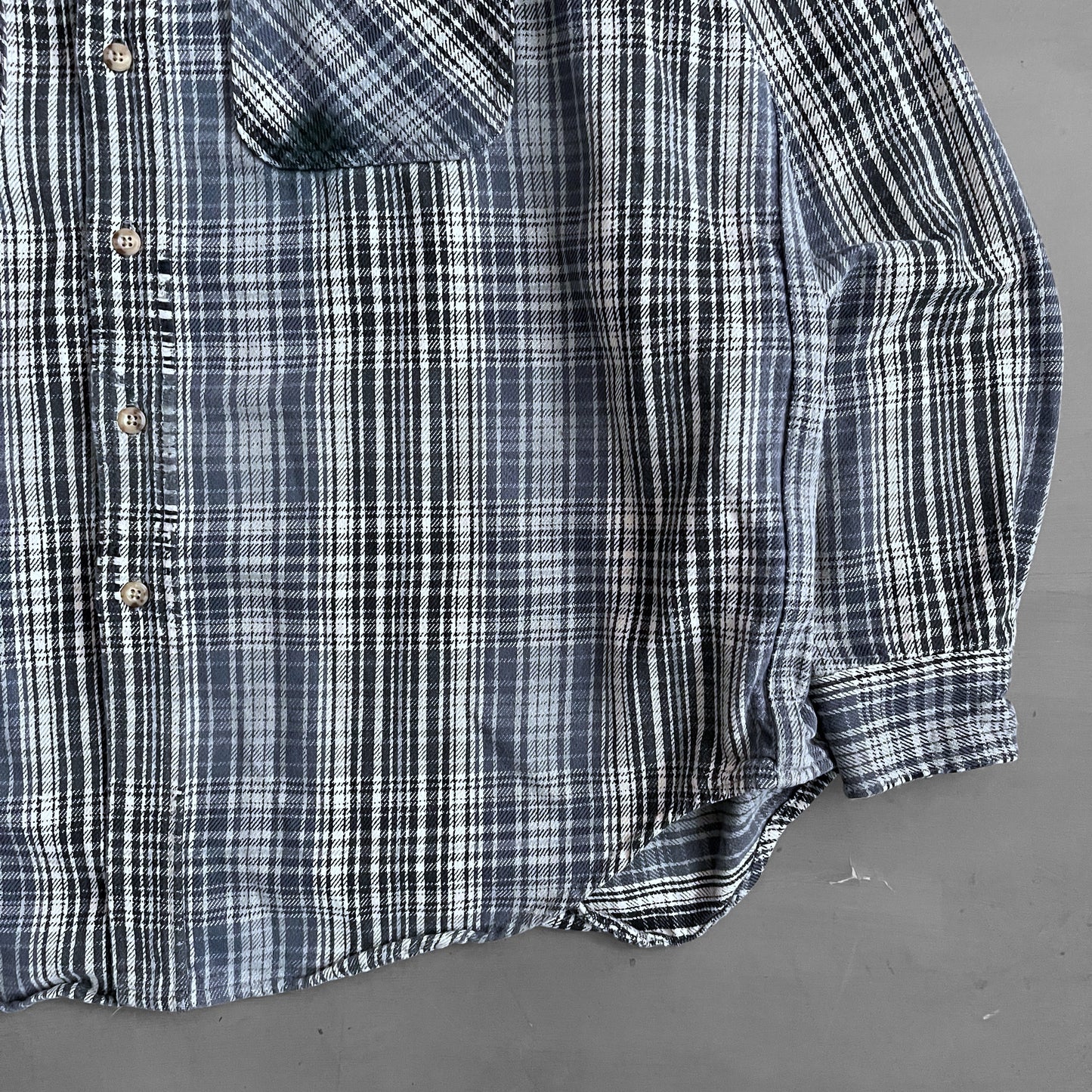 2000s Carhartt flannel shirt (L)