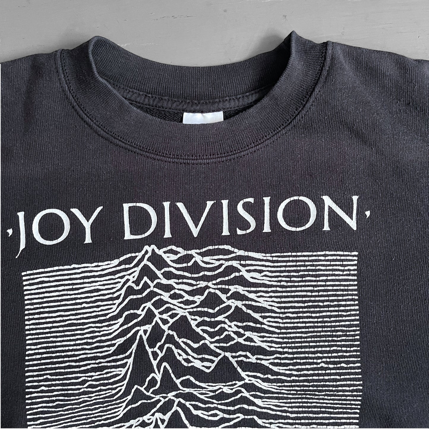 Mid 2000s Joy Division unknown pleasures sweatshirt (S)