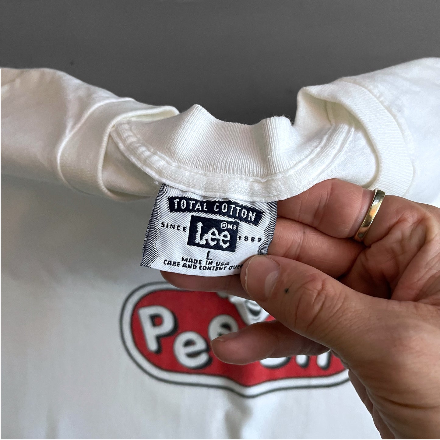 1990s Pee-shy T-shirt (L)