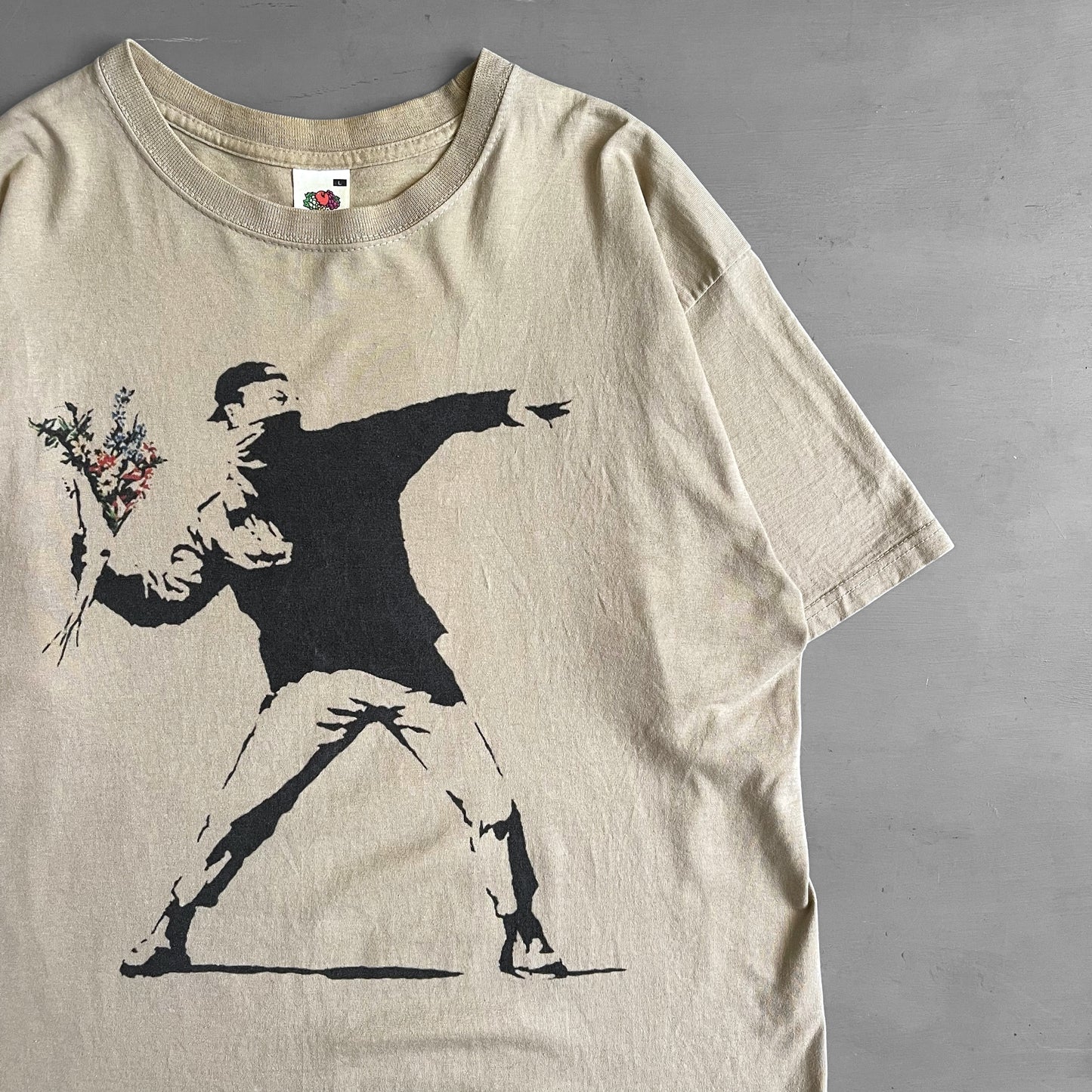 2000s Banksy art T-shirt (L)