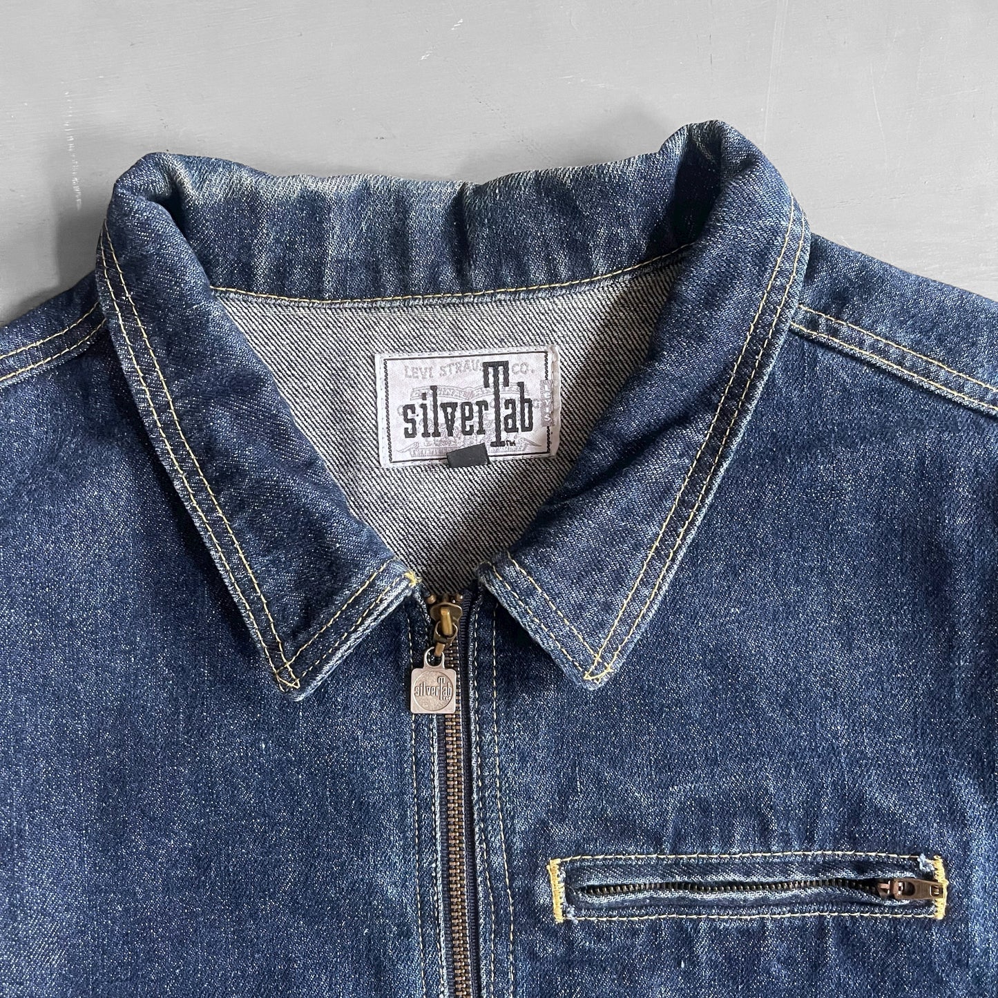 1990s Levi’s silverTab denim jacket (L)