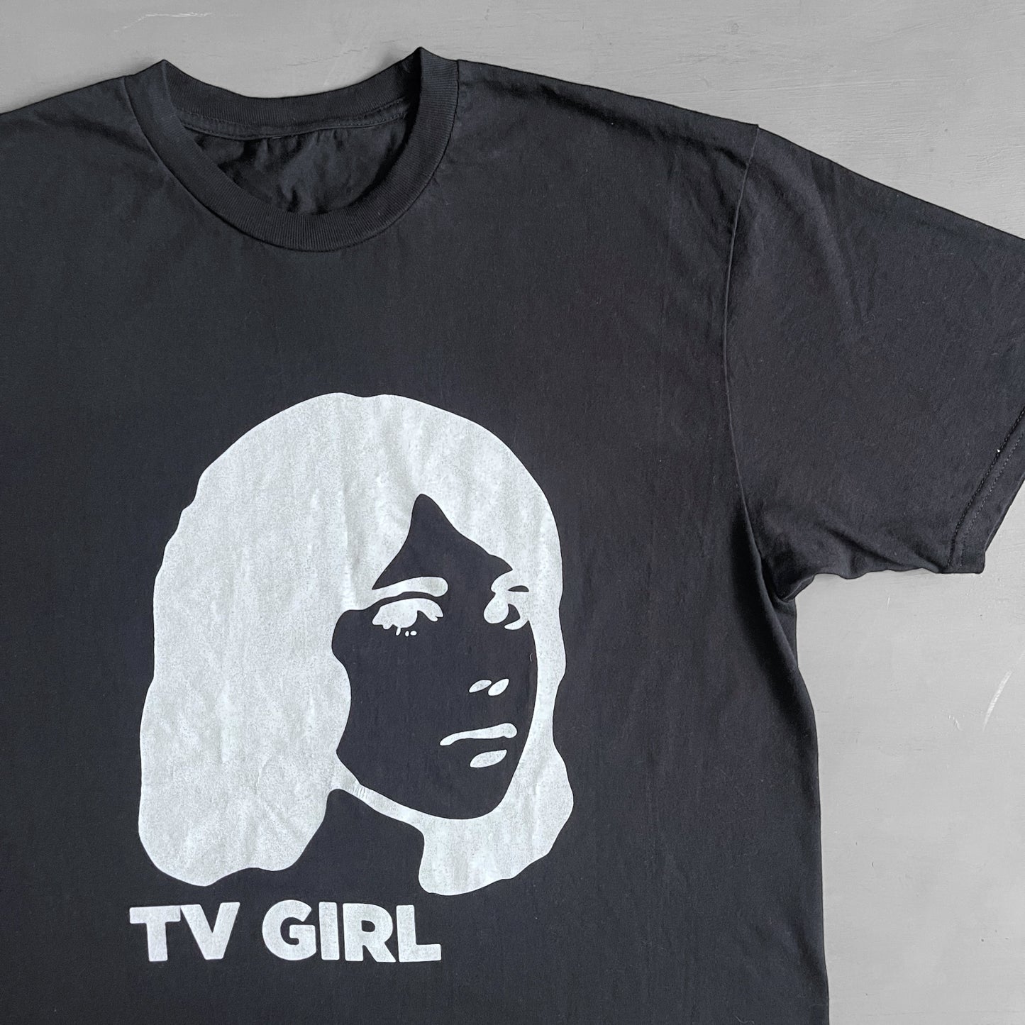 2000s TV GIRL T-shirt (XL)