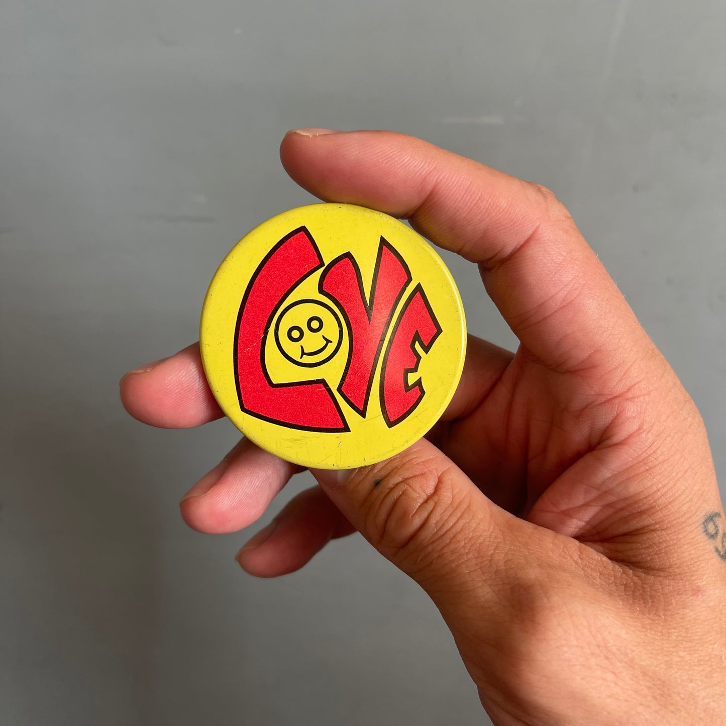 1990s LOVE rave pin badge