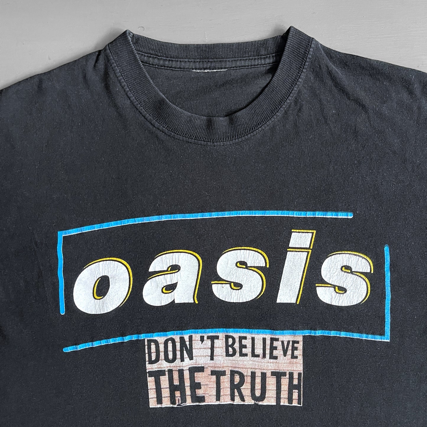 2005 Oasis T-shirt (L)