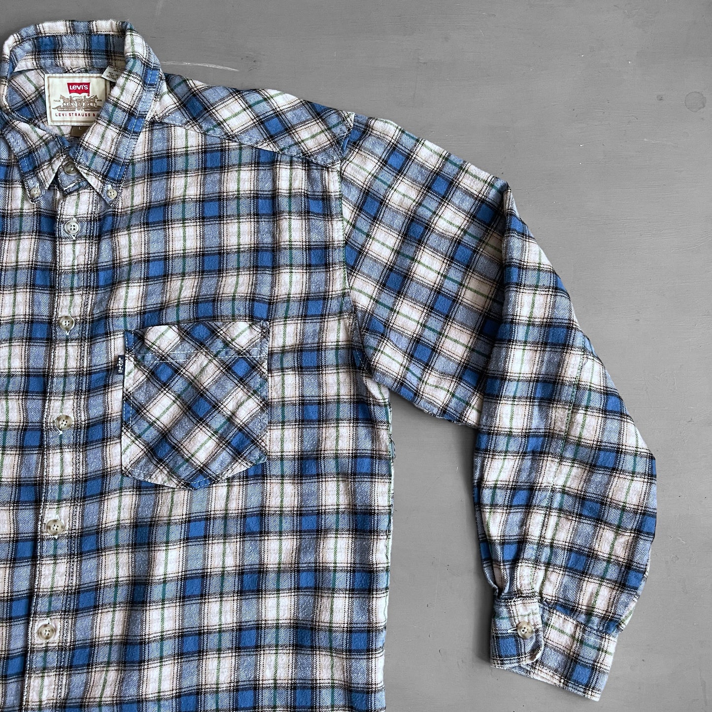 1990s Levi’s flannel shirt (XL)
