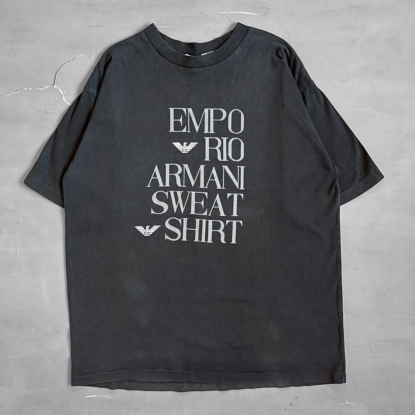 1990s Armani T-shirt (L)