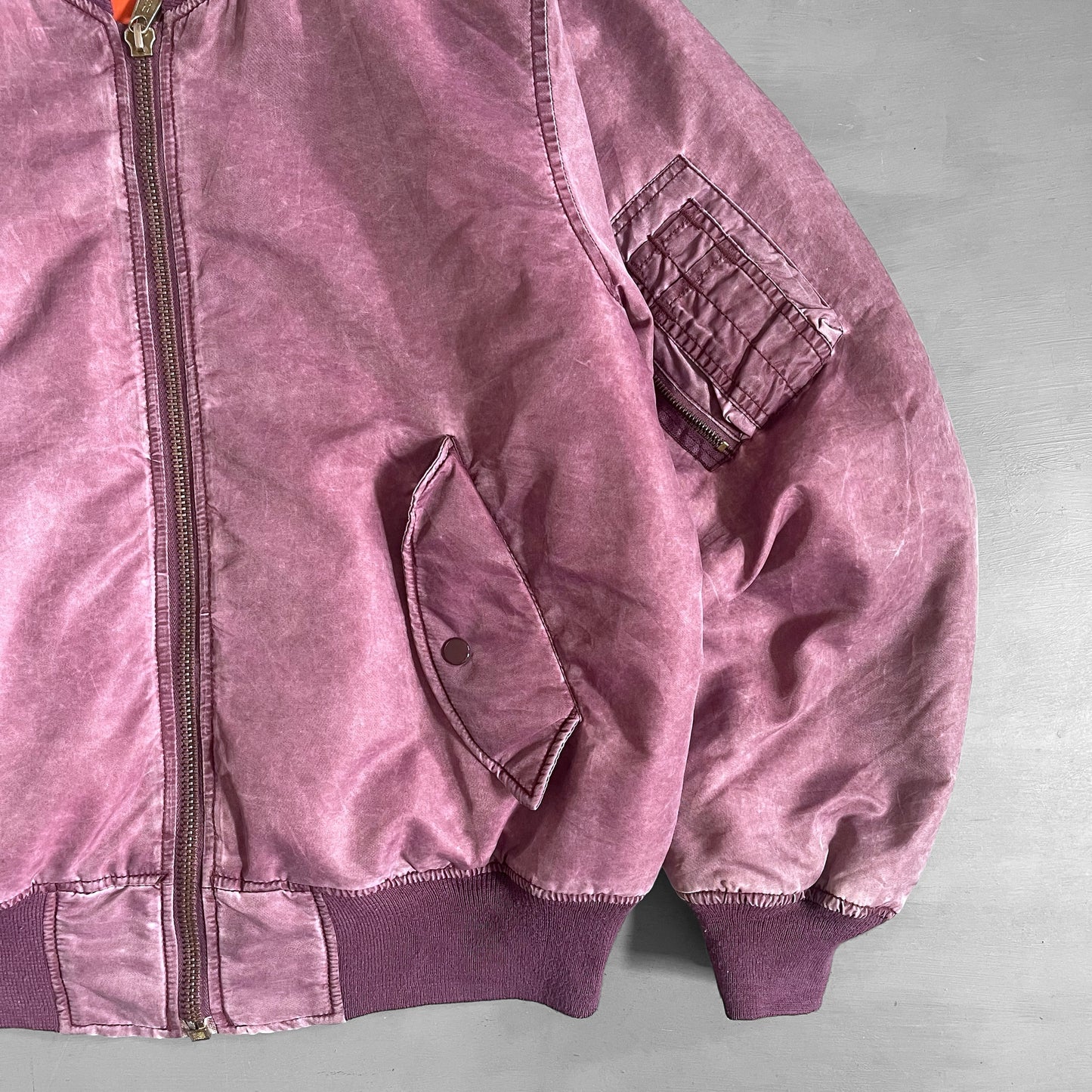1990s sun faded bomber jacket (L)