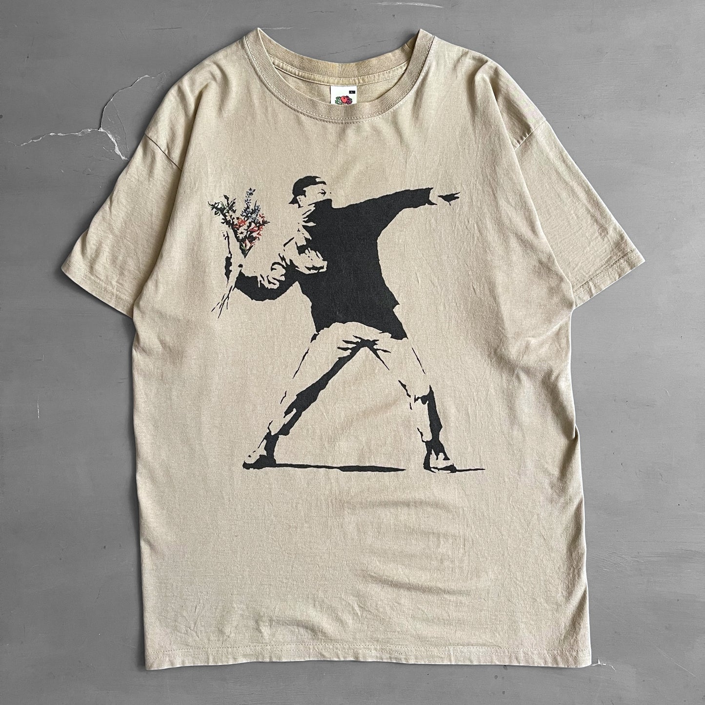 2000s Banksy art T-shirt (L)