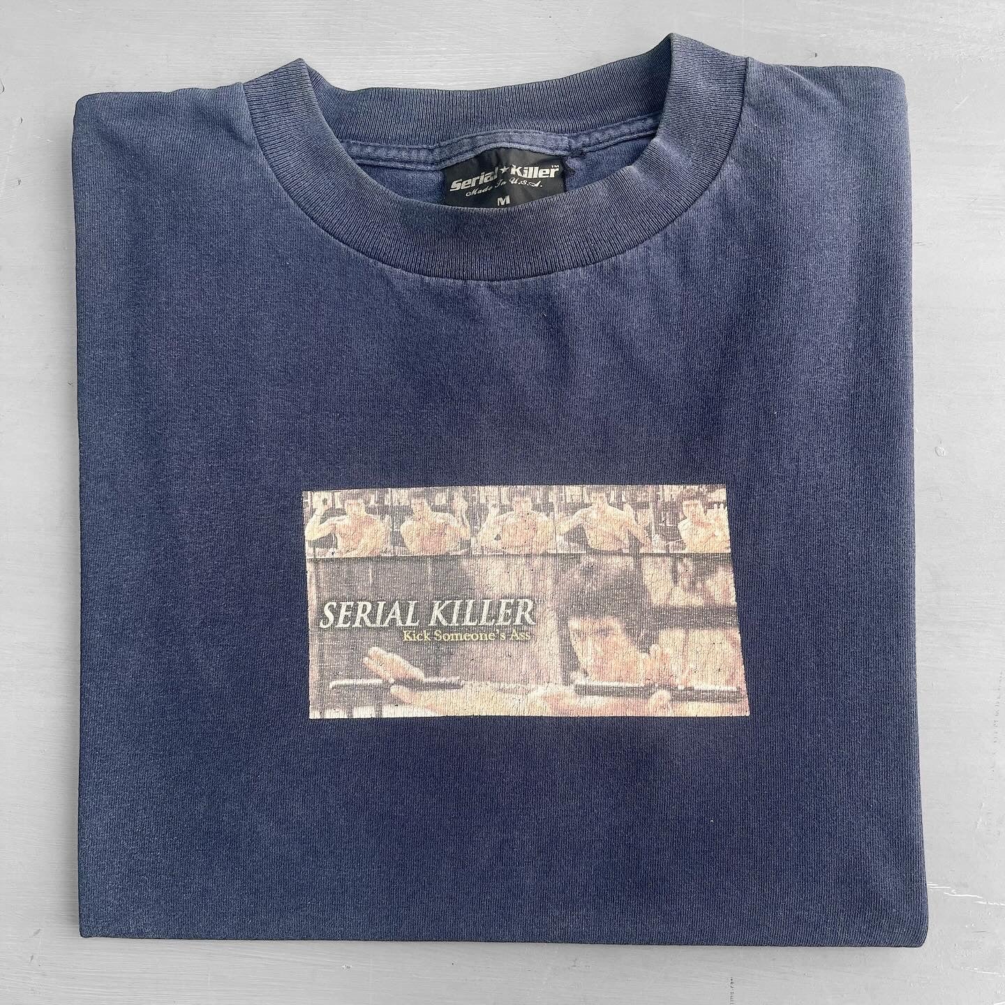 1990s Serial killer kick someone’s ass T-Shirt (M)