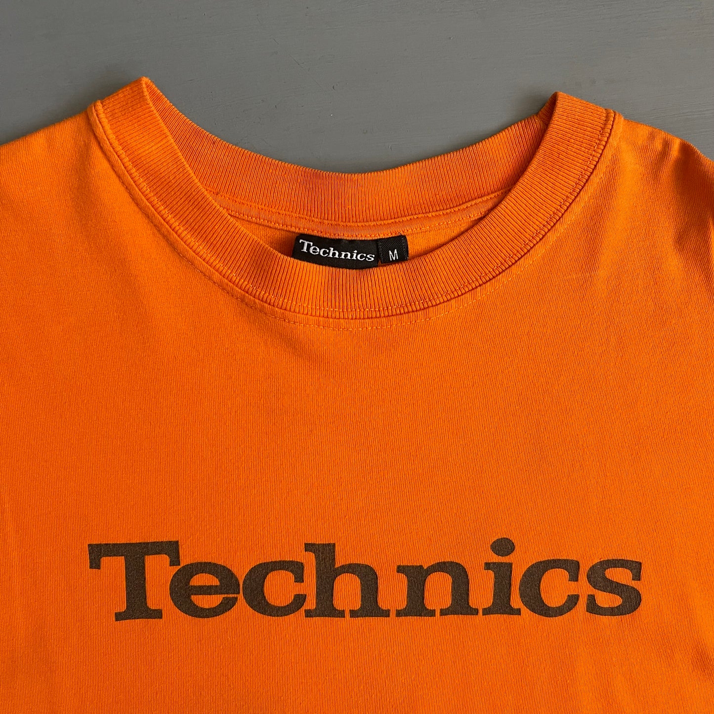 2000s Technics logo T-shirt (M)