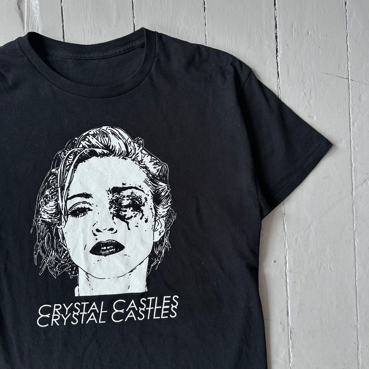 2000s Crystal Castles T-shirt (L)