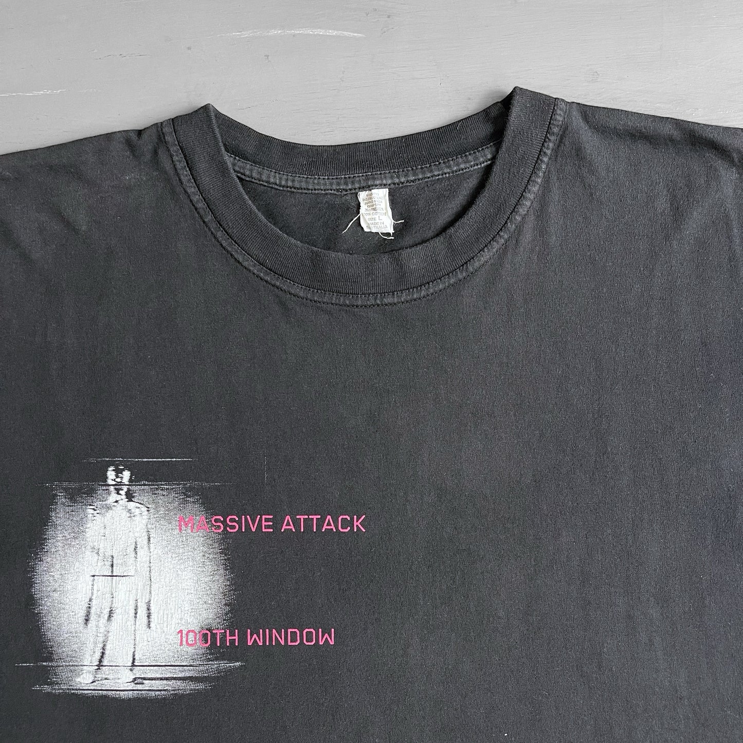 2003 Massive Attack T-shirt (L)