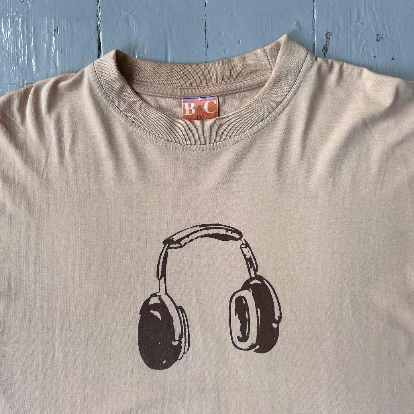 2000s Headphones graphic T-shirt (L)
