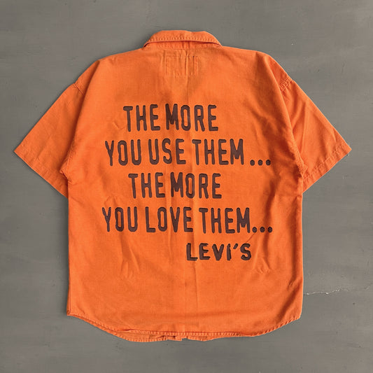 2000s the more you use them… Levi’s shirt (M)