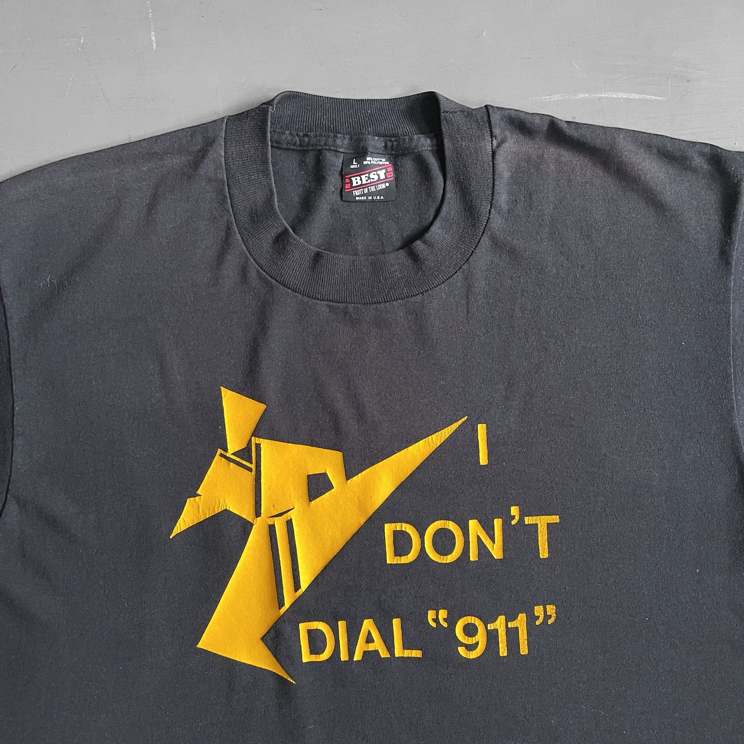 1990s I don’t dial 911 T-shirt (L)