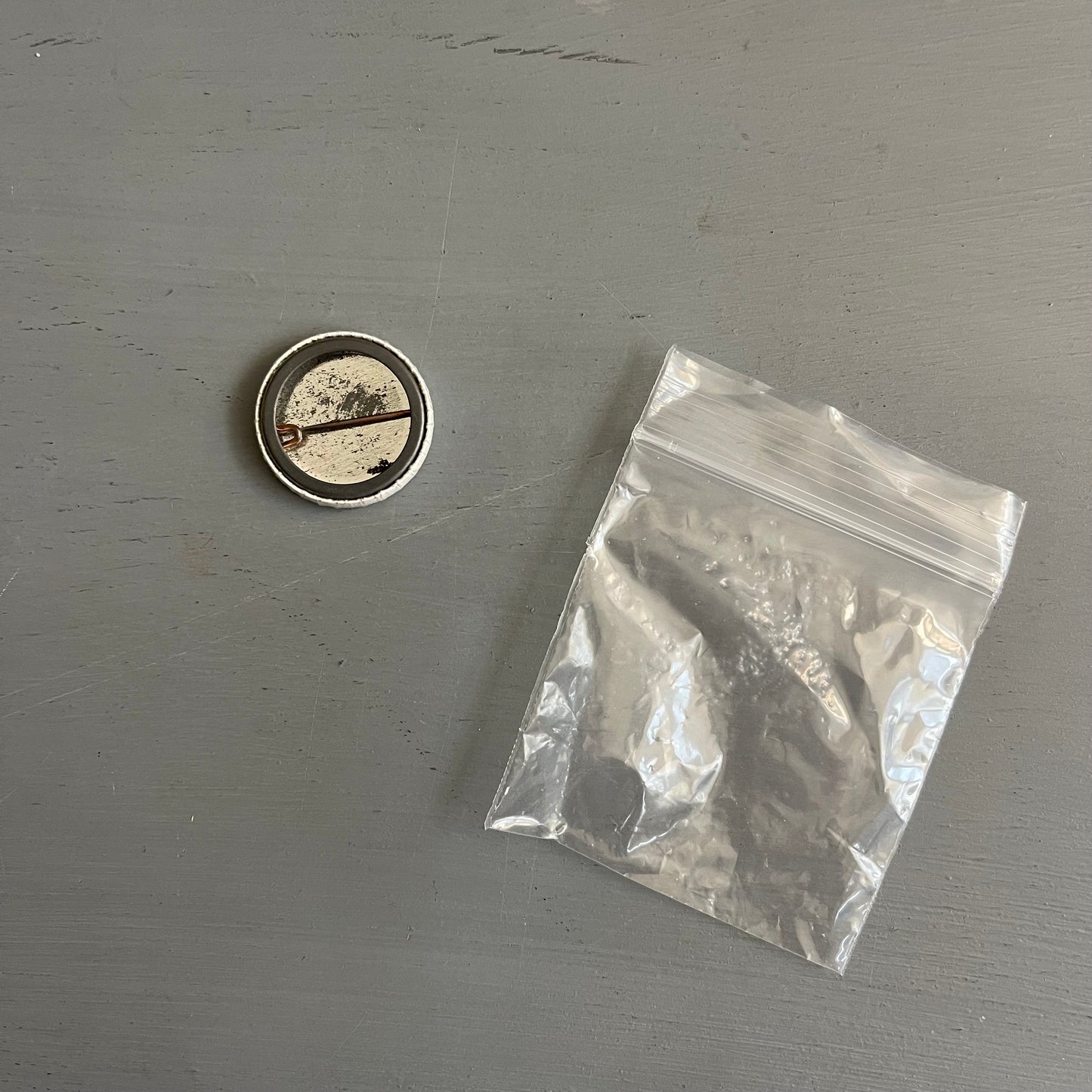 1990s cannabis leaf pin badge