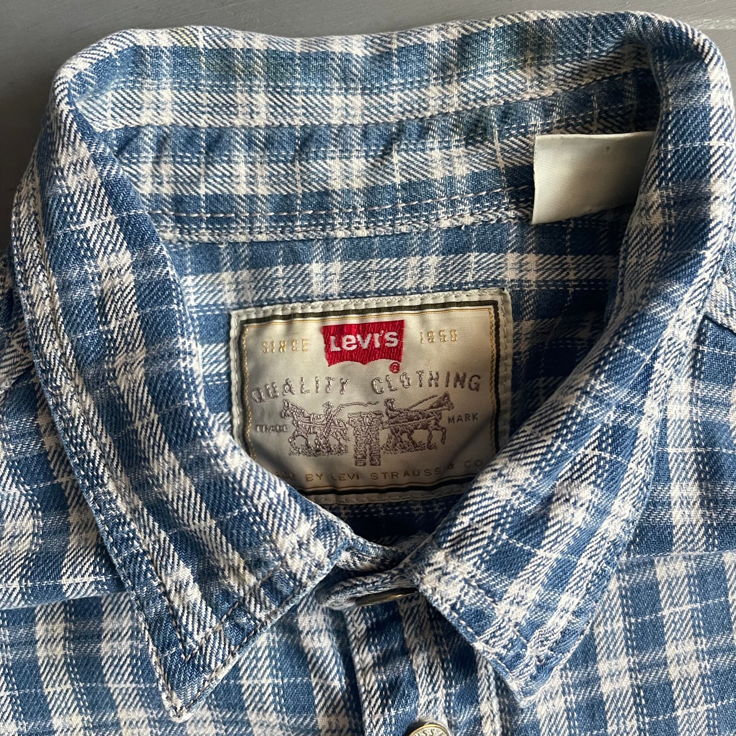 1990s Levi’s flannel shirt (L)