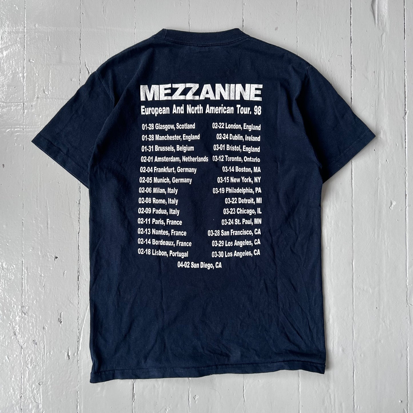 Early 2000s Massive Attack T-shirt (M)