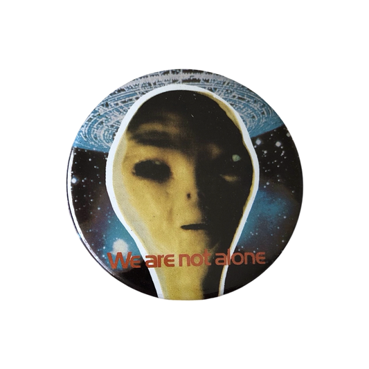 1970s close encounters of the third kind we are not alone pin badge