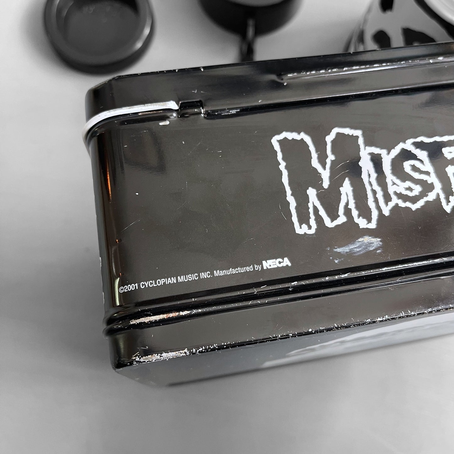 2001 Misfits tin lunch box & thermal tumbler
