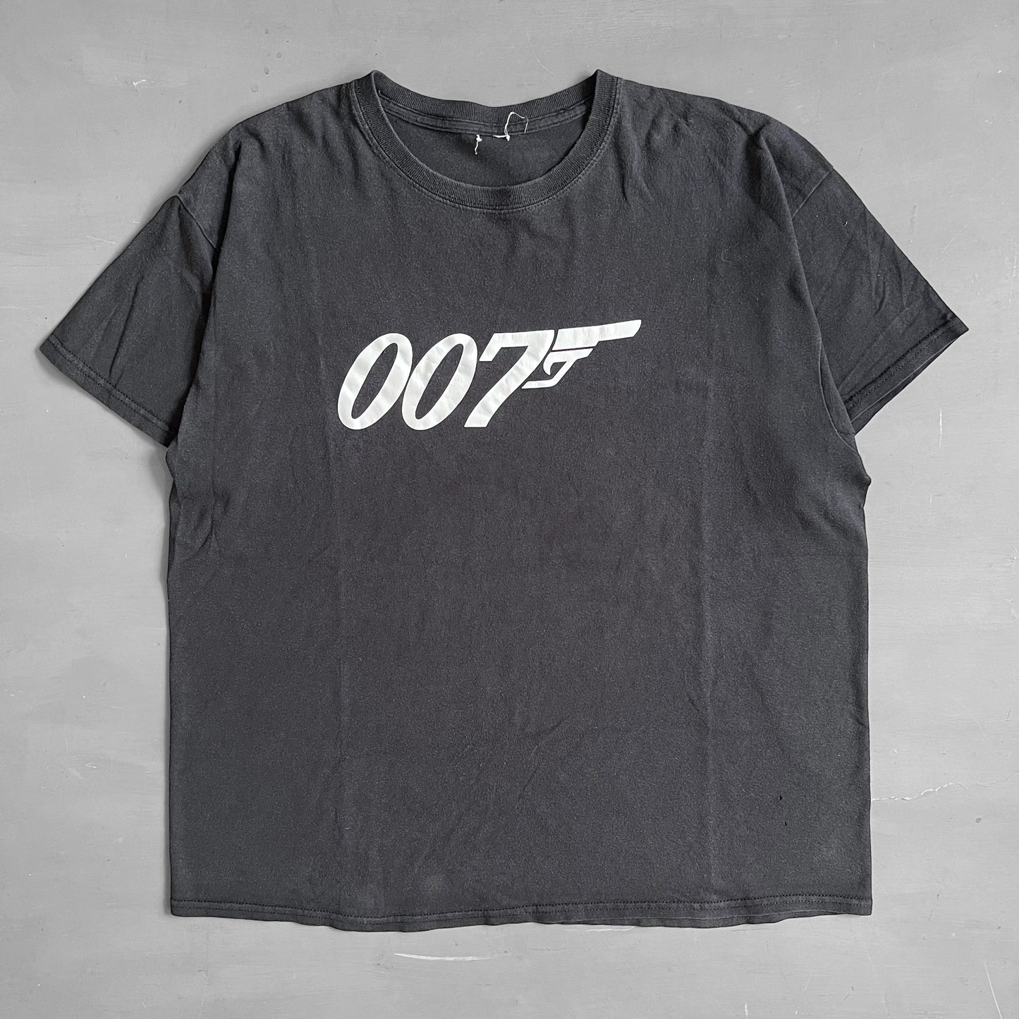 2000s 007 James Bond T-shirt (XL)